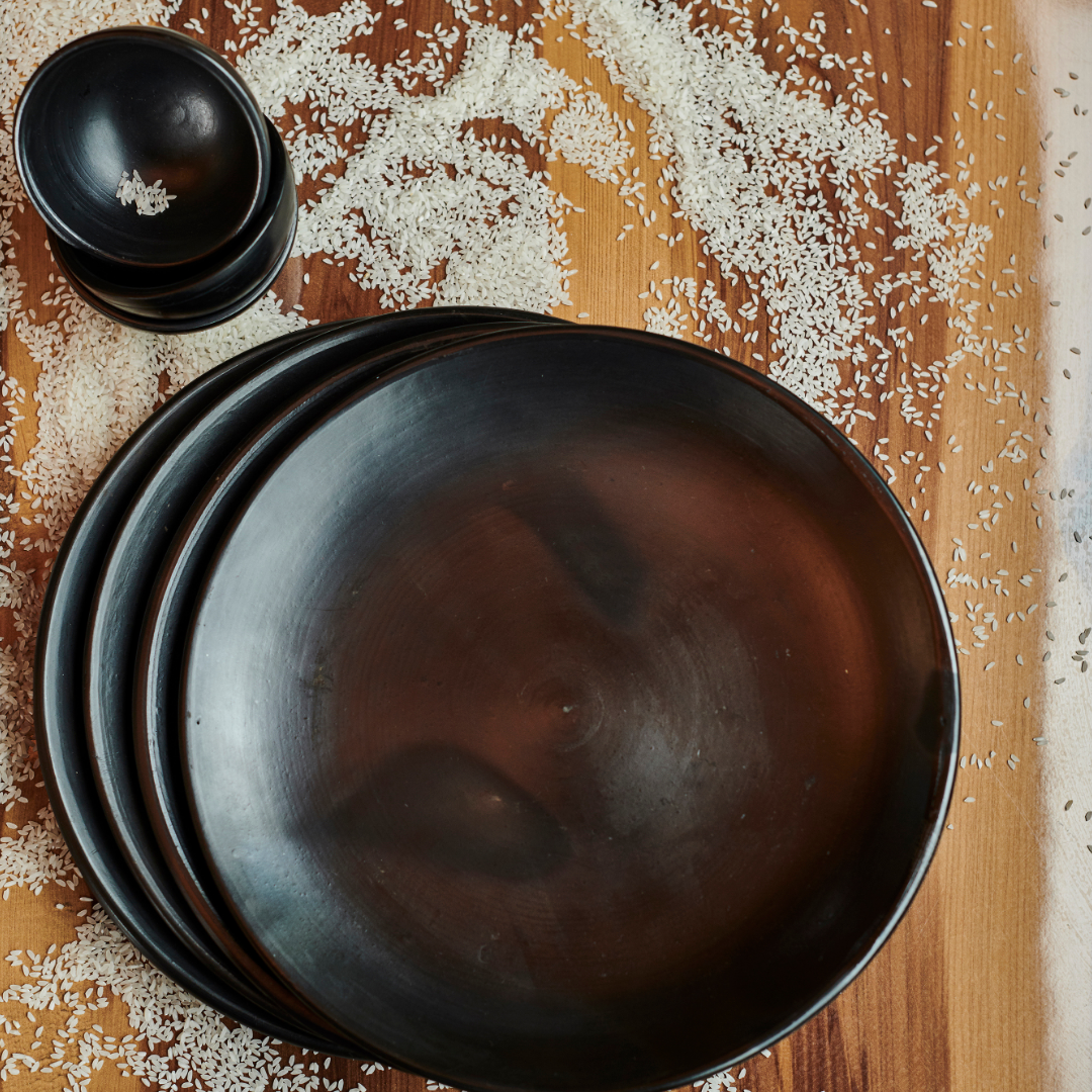 Earthy Elegance: Tableware