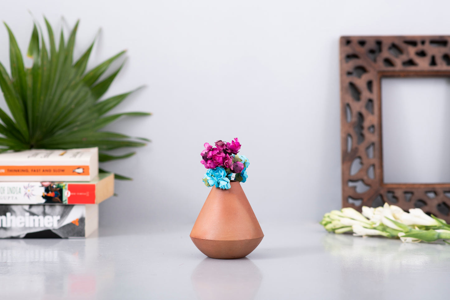 Conical vase